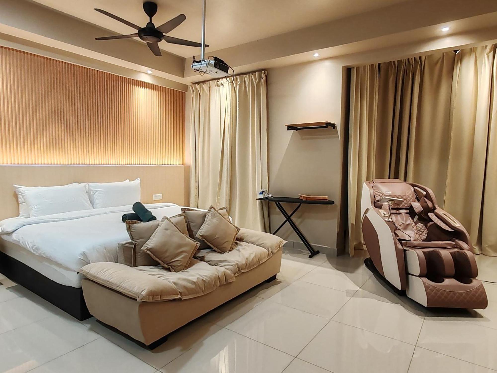 Luxury Couple Suites L Free Netflix L Massage Chair L Bathtub L Wifi 200Mbps L Town Area Bali Residence Malacca Екстериор снимка